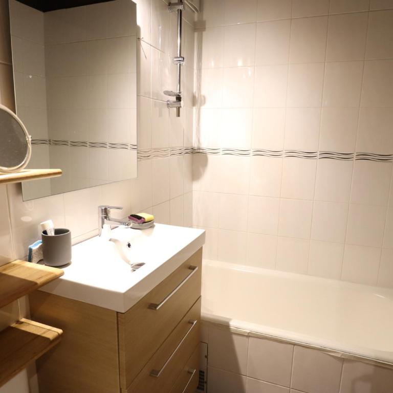 Les Gets - Appart 74m² Près du Centre avec Balcon et TV - Apartment mit 2 Schlafzimmern - 11