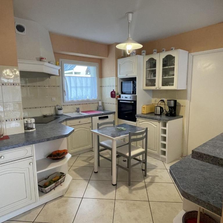 Appartement T3 rez-de-jardin, proche port Crouesty, wifi, parking - FR-1-775-39 - Appartement - 2