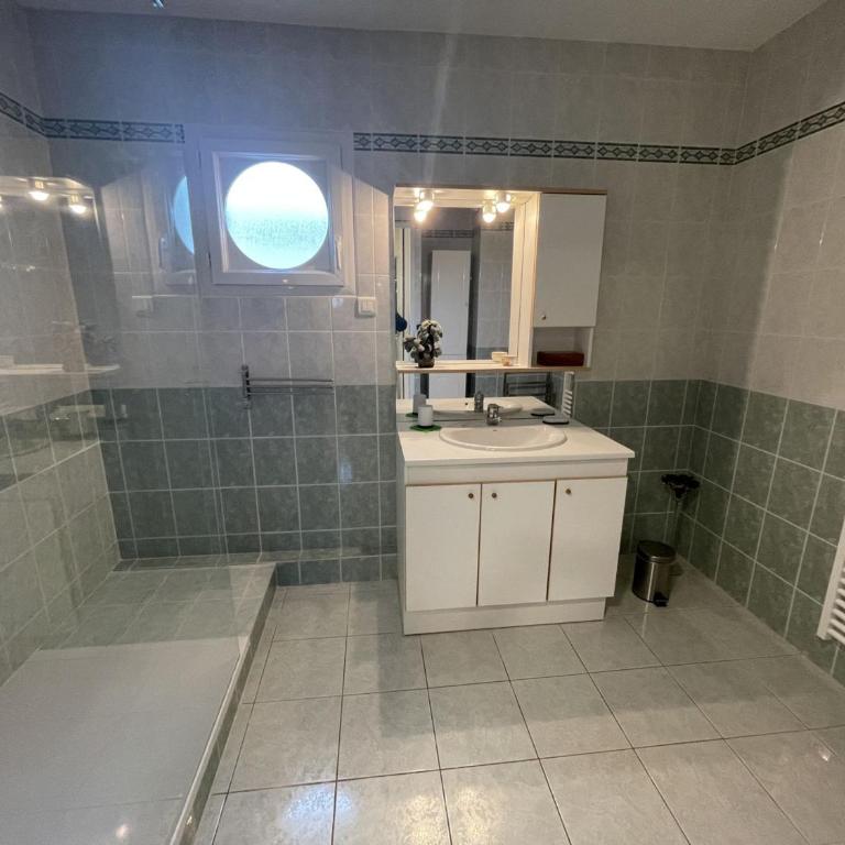 Appartement T3 rez-de-jardin, proche port Crouesty, wifi, parking - FR-1-775-39 - Appartement - 9