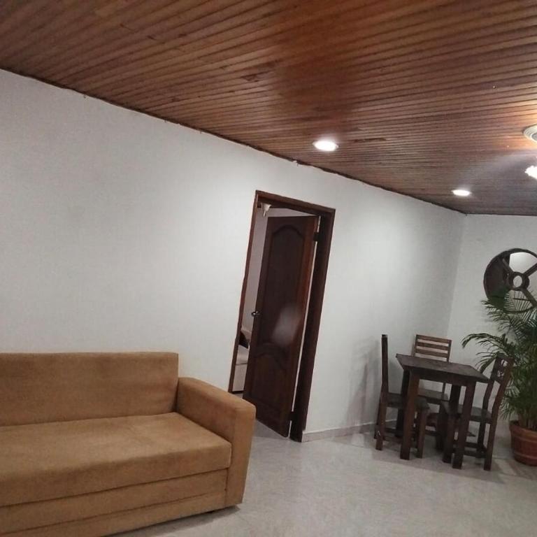 Apartamento en Manga cerca al Centro Historico - Three-Bedroom Apartment - 1