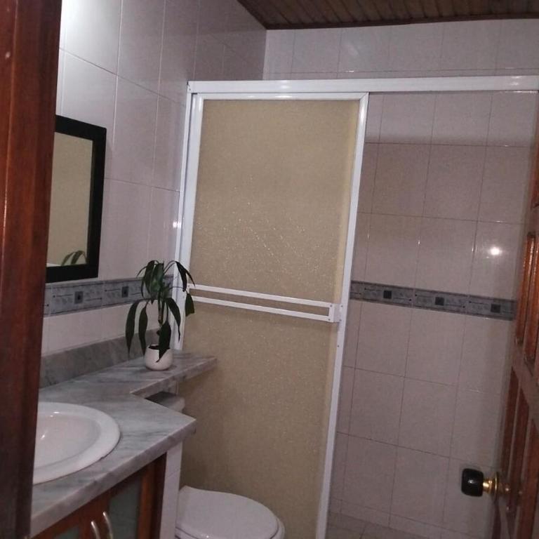 Apartamento en Manga cerca al Centro Historico - Three-Bedroom Apartment - 4