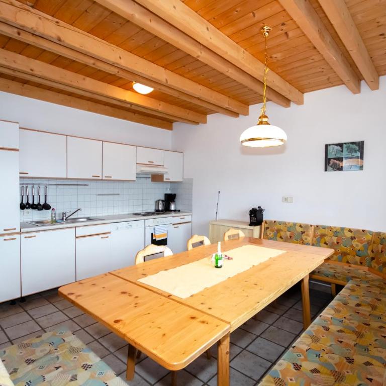 Familienhotel Steindl - Apartment mit 4 Schlafzimmern und Seeblick - 6