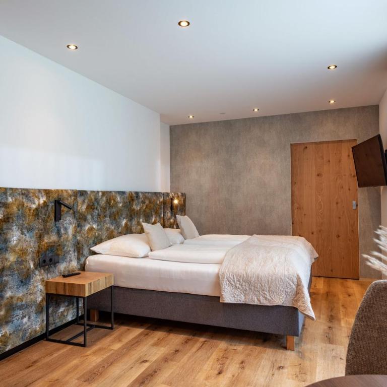 Gästehaus Schneeberger - Doppelzimmer - barrierefrei - 4