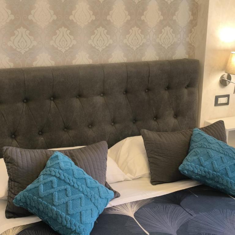 Castel Sant' Angelo Suites - Vatican - City center - Direct bus stop to and from Fiumicino Apt - Double Room with Private Bathroom - 7
