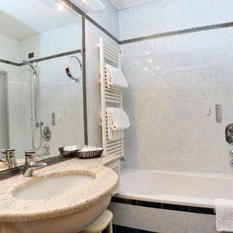 Hotel Trento - Appartamento con 2 Camere da Letto - Dependance - 12