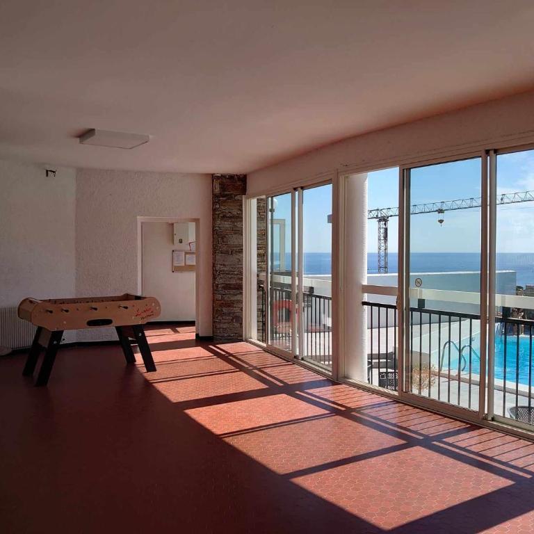 5AMB-03 - Appartement climatisé avec piscine et parking - Apartamento de 2 dormitorios con terraza - 17
