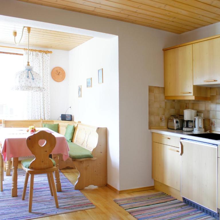 Ferienwohnungen Lind - Apartment mit Blick auf die Berge - 8