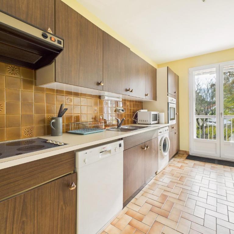 200m de la plage de la Baule, 4 adultes 1 enfant - Appartement - 4