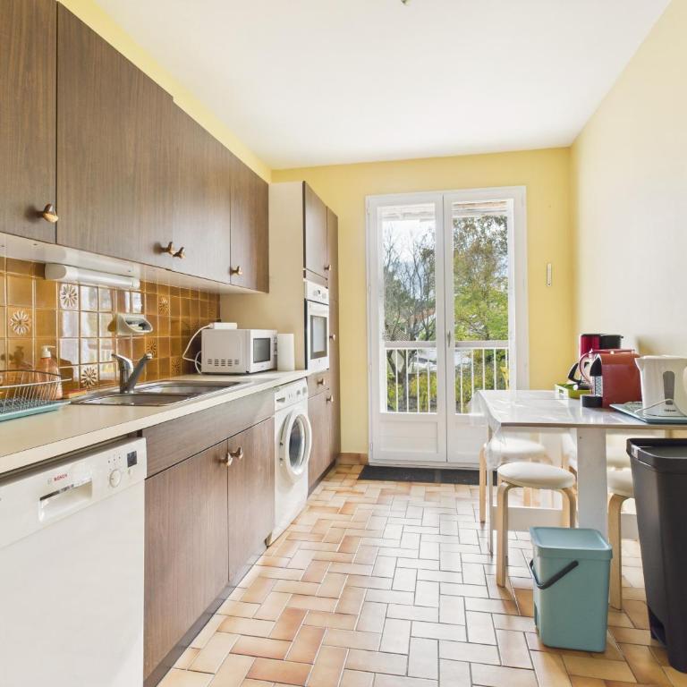200m de la plage de la Baule, 4 adultes 1 enfant - Appartement - 10