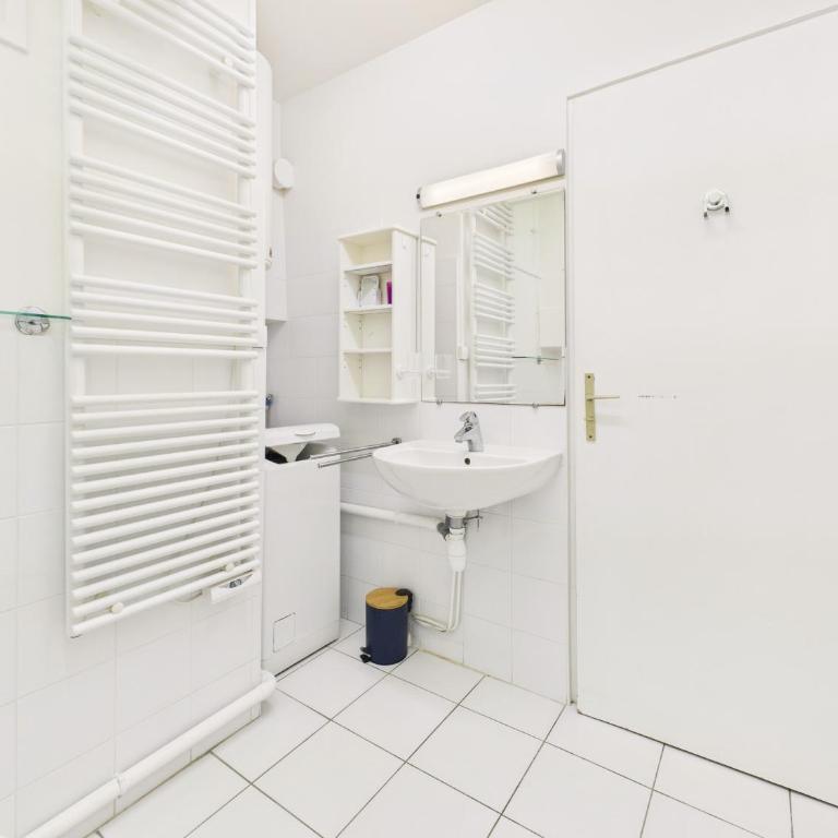 100m de la plage pour 2 adultes 2 enfants - Appartement - 14