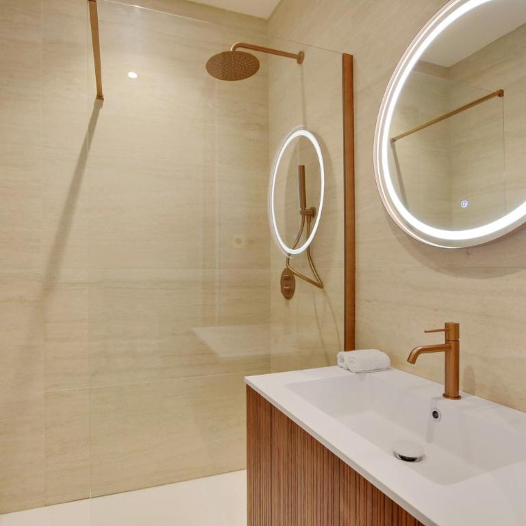 Pick A Flat's Apartment in Grands-Boulevards - Boulevard Saint-Denis - Appartement 2 Chambres - 9