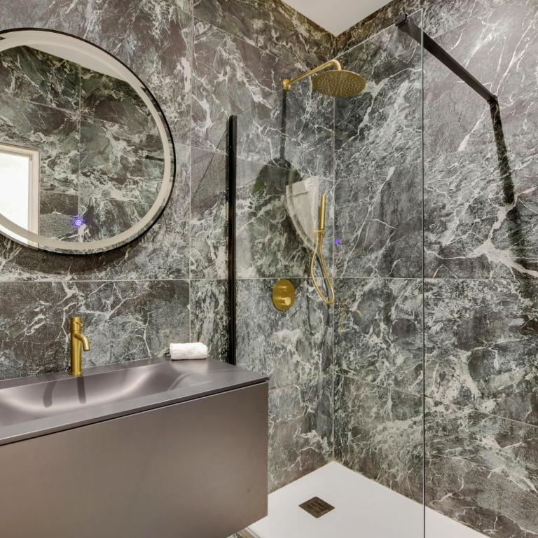 Pick A Flat's Apartment in Grands-Boulevards - Boulevard Saint-Denis - Appartement 2 Chambres - 14