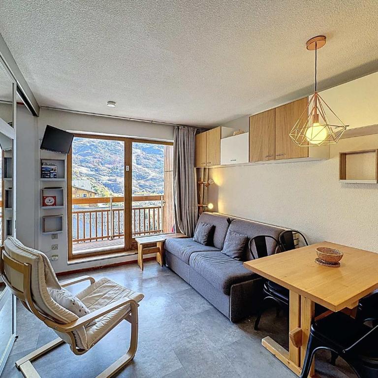 Location Ski-in/Ski-out pour 4 pers - Les Menuires - FR-1-178-405 - Apartment - 8