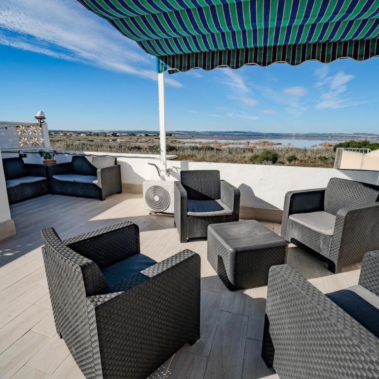 Spacious 3-Bed Apartment with Stunning Lake Views - Apartamento de 3 dormitorios - 3