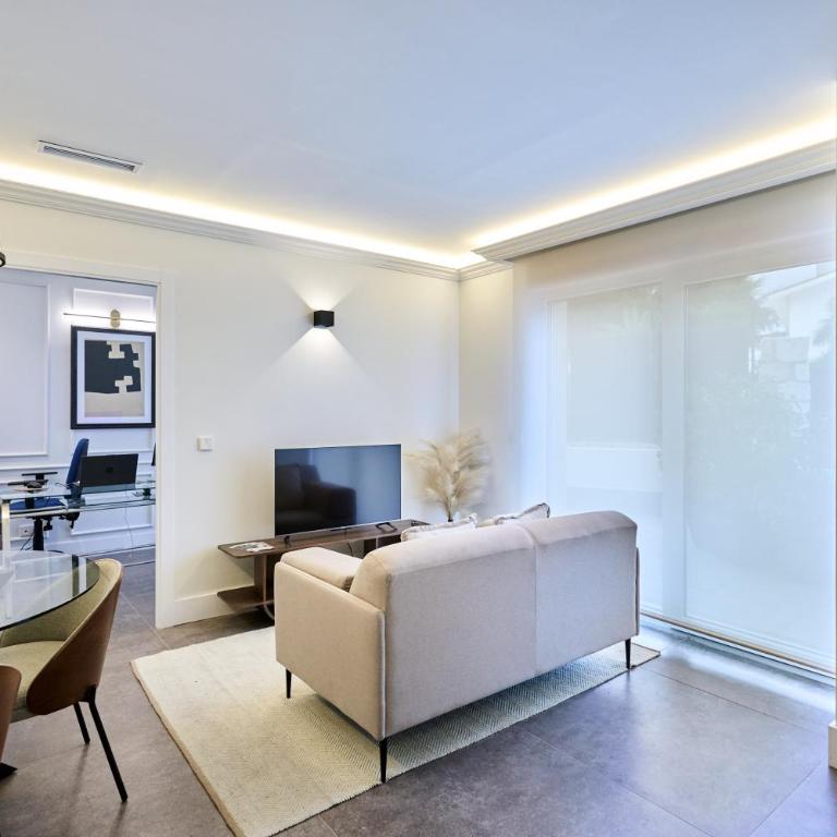 SENIOR LIVING - Villas Harmonices Mirasierra - Two-Bedroom Superior Apartment - 8