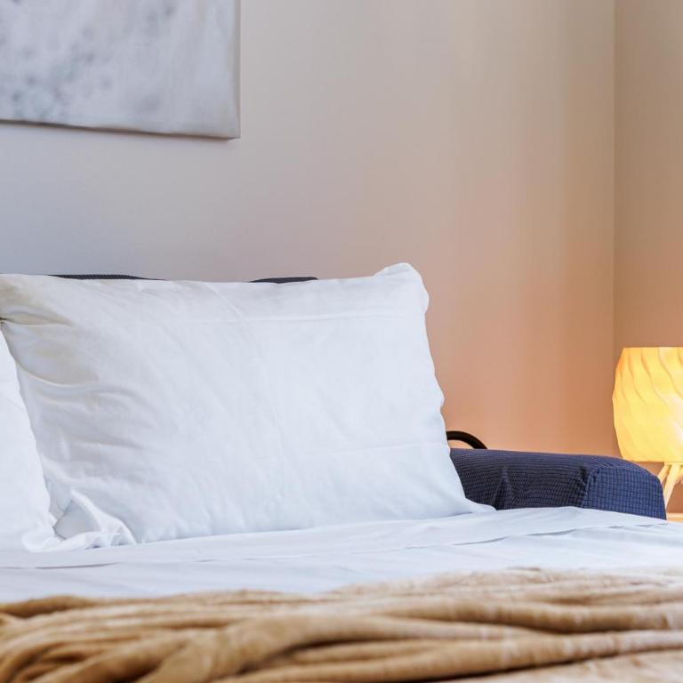 Chiara Apartment 6 guest - Train Station - Parking - Appartamento con 3 Camere da Letto - 10