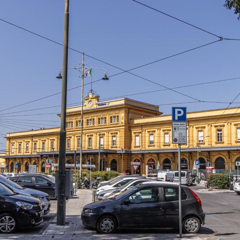 Chiara Apartment 6 guest - Train Station - Parking - Appartamento con 3 Camere da Letto - 42