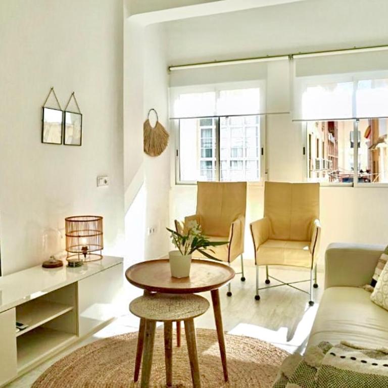 Encantador y Luminoso - Apartamento en Málaga Centro - Apartamento de 2 dormitorios - 2
