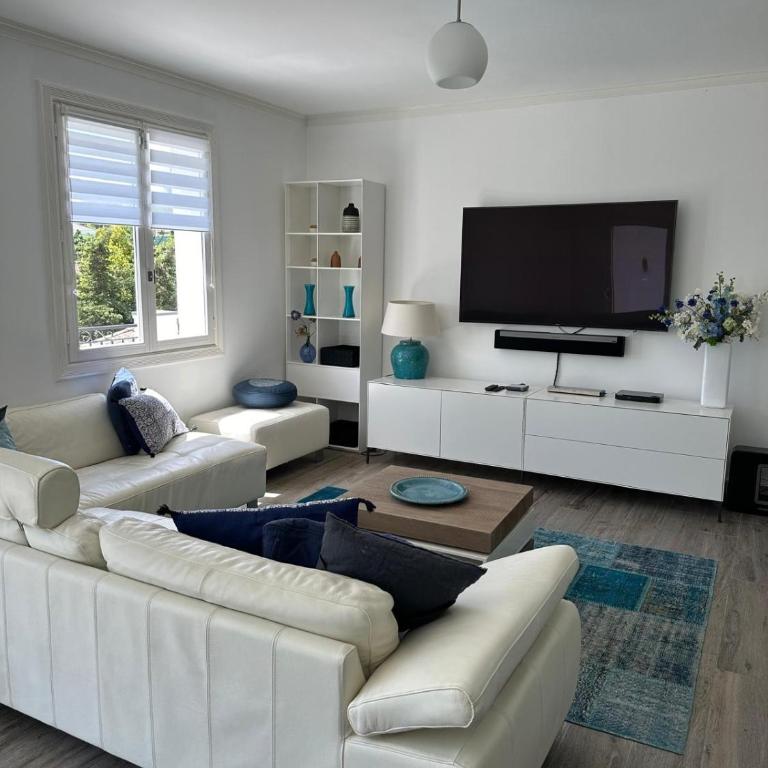grande maison avec grande piscine - Maison 4 Chambres - 3