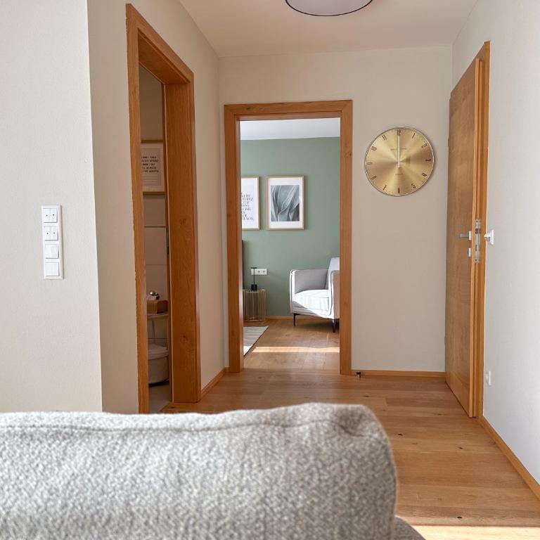 "FOUR" - Premium Apartments Seekirchen, Stilvolle 3-Zimmer Wohnung mit Balkon - Apartment mit 2 Schlafzimmern - 15