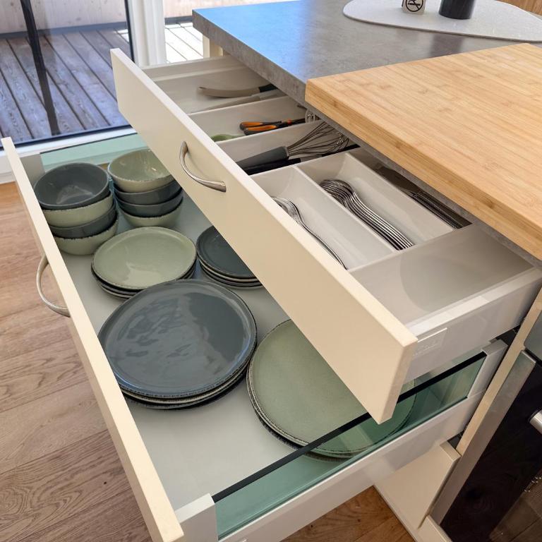"FOUR" - Premium Apartments Seekirchen, Stilvolle 3-Zimmer Wohnung mit Balkon - Apartment mit 2 Schlafzimmern - 17
