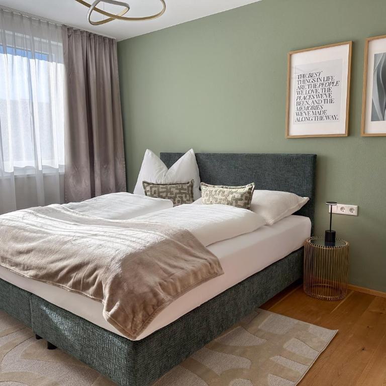 "FOUR" - Premium Apartments Seekirchen, Stilvolle 3-Zimmer Wohnung mit Balkon - Apartment mit 2 Schlafzimmern - 23