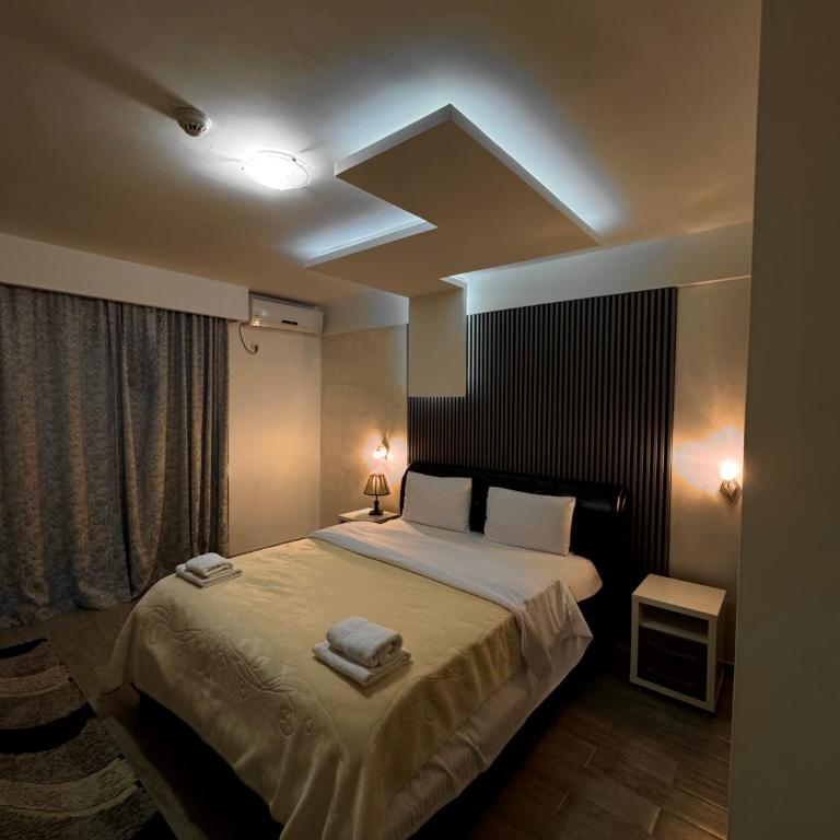 Hotel Oasis - Dvokrevetna Soba sa Bračnim Krevetom - 8