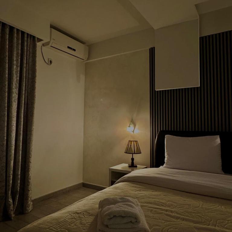 Hotel Oasis - Dvokrevetna Soba sa Bračnim Krevetom - 7