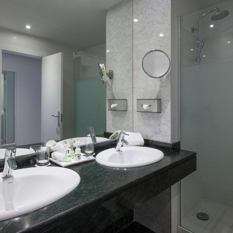 NH Collection Villa de Bilbao - Superior Double or Twin Room - 7