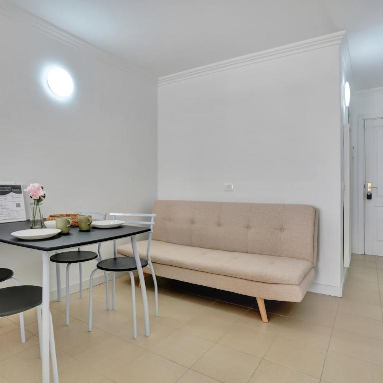 Top Floor Studio, Pools, Fast Internet, Parking - Estudio Deluxe con cama grande - 14