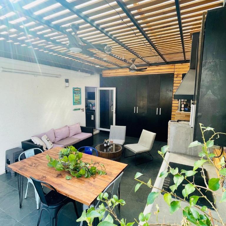 Central Santiago Haven - Four-Bedroom House - 12