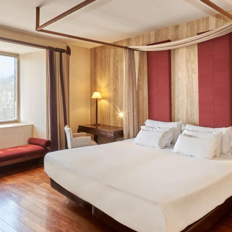 NH Collection Palacio de Burgos - Habitación Superior con vistas al río - 2