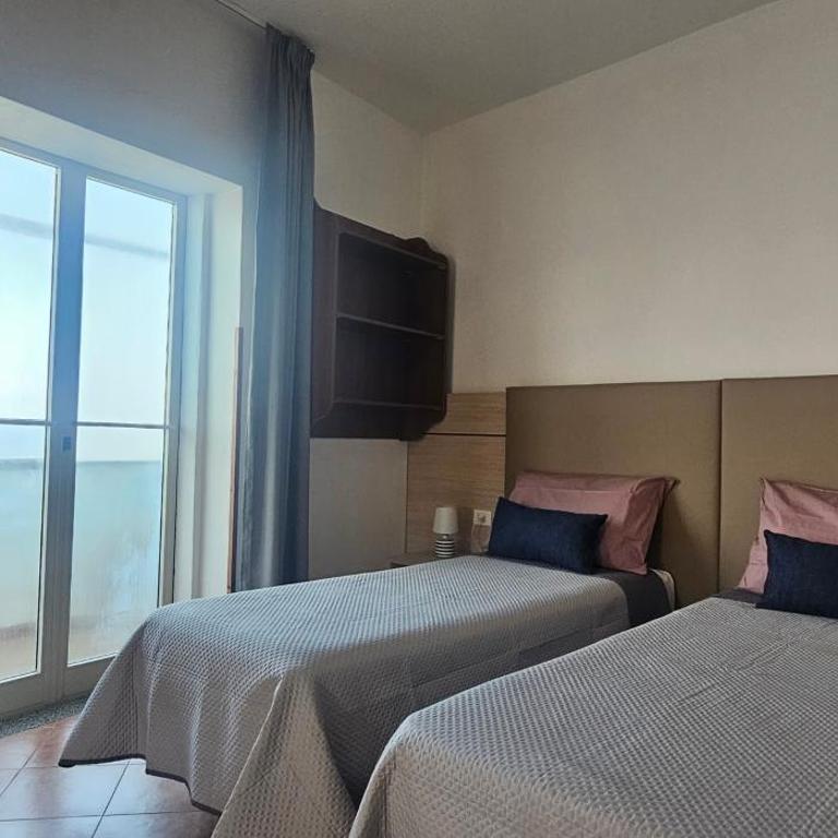 Holiday House Nuvola TROPEA CENTRO WIFI PARKING - Three-Bedroom Apartment - 45