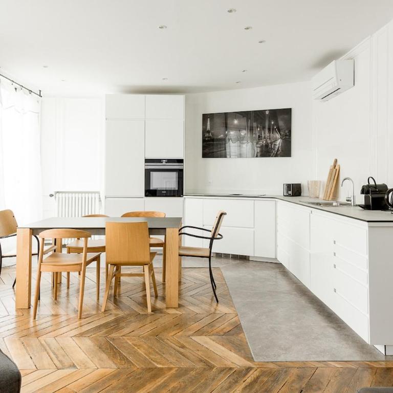 Sweet Escape - Two-Bedroom Apartment - 10