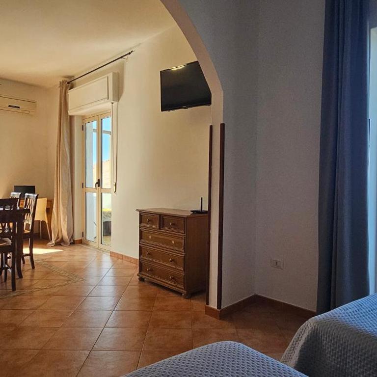 Holiday House Nuvola TROPEA CENTRO WIFI PARKING - Three-Bedroom Apartment - 2