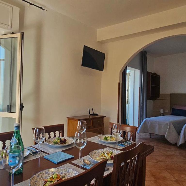 Holiday House Nuvola TROPEA CENTRO WIFI PARKING - Three-Bedroom Apartment - 4