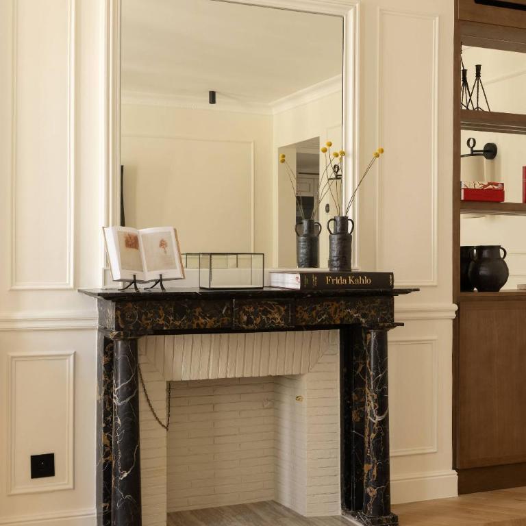 Luxurious Residence Saint Honore by onefinestay - Two-Bedroom Apartment 3 - 4