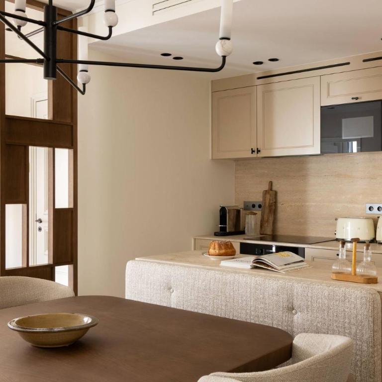 Luxurious Residence Saint Honore by onefinestay - Two-Bedroom Apartment 3 - 7