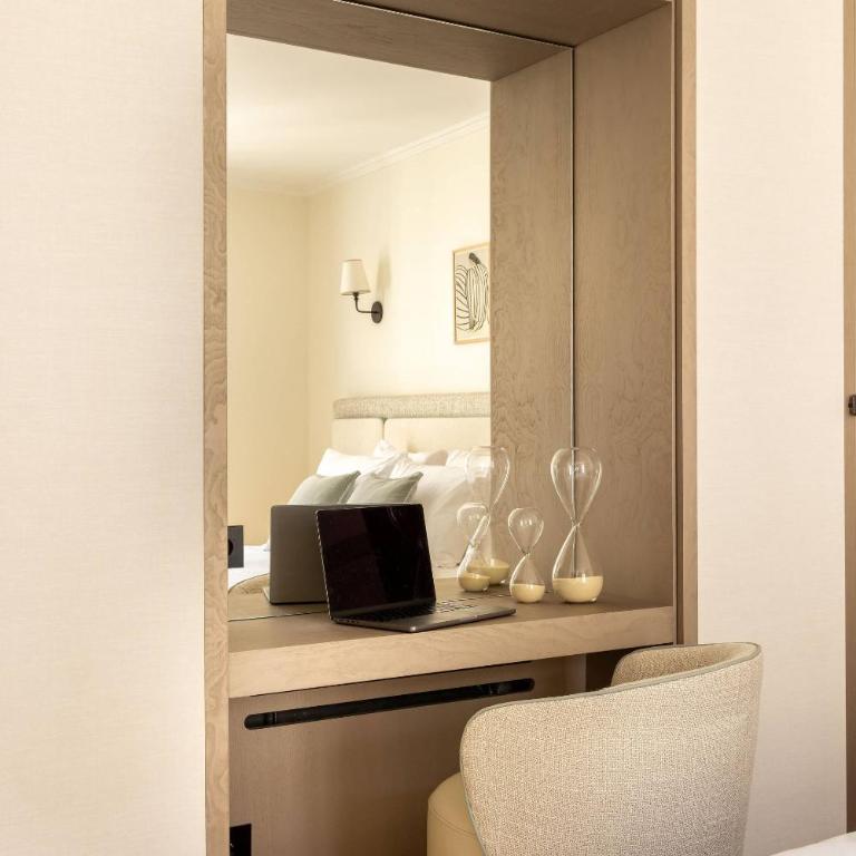 Luxurious Residence Saint Honore by onefinestay - Two-Bedroom Apartment 3 - 22