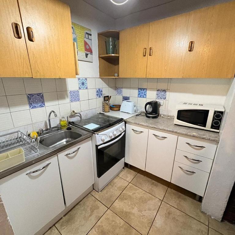 Cómoda casa a pasos de la playa - Three-Bedroom House - 7
