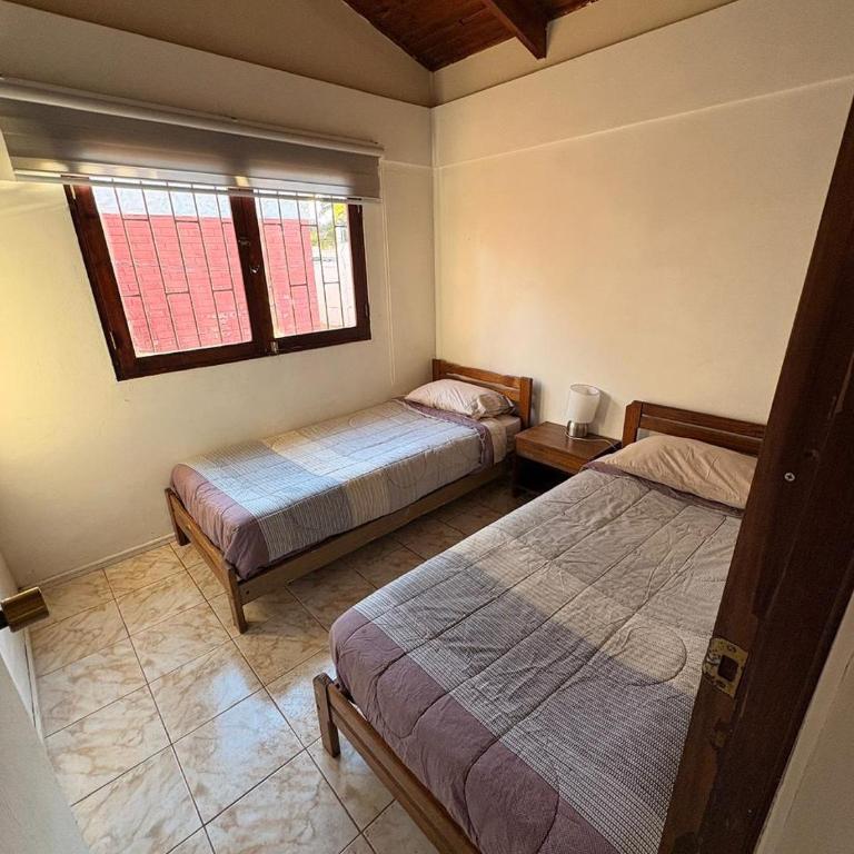 Cómoda casa a pasos de la playa - Three-Bedroom House - 9