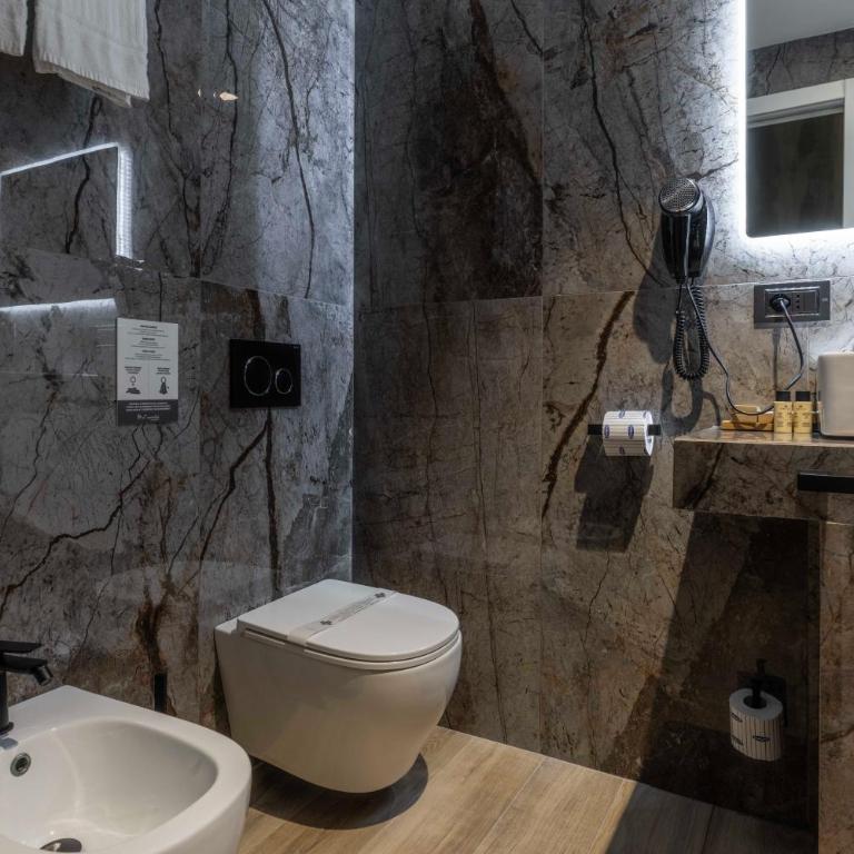 Home at Rome Luxury Navona Guesthouse - Camera Deluxe - 25