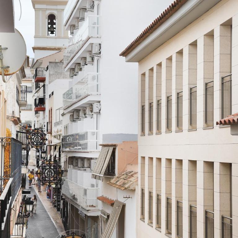 Alameda Apartments Calle Mayor - One-Bedroom Apartment - 8