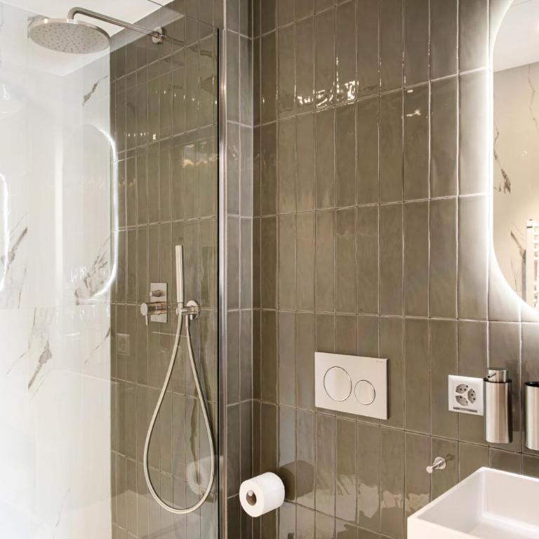 VISIONAPARTMENTS Lugano -self check-in - Monolocale con Vista Giardino - 6