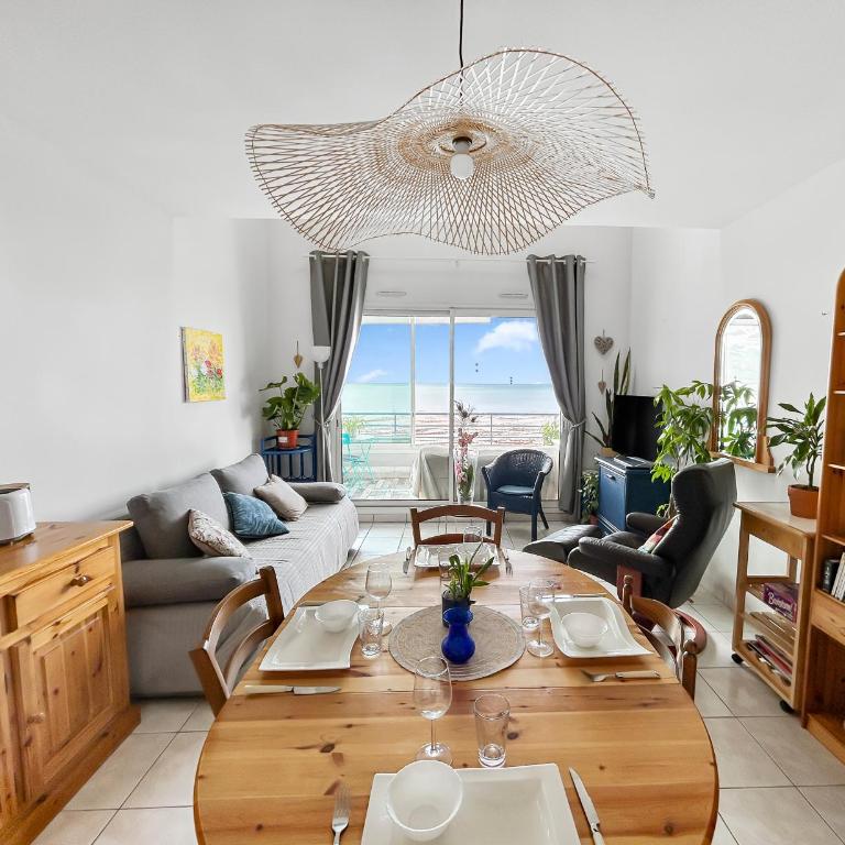 Vue mer panoramique, Loggia Salon, Parking Privé - Apartment mit 2 Schlafzimmern und Balkon - 4