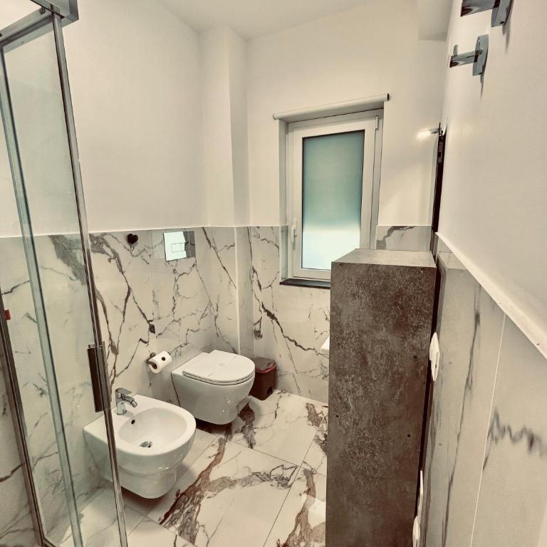Aqua Marine B&B - Rooms and Apartments - Camera Deluxe (2 Adulti + 1 Bambino) - 2