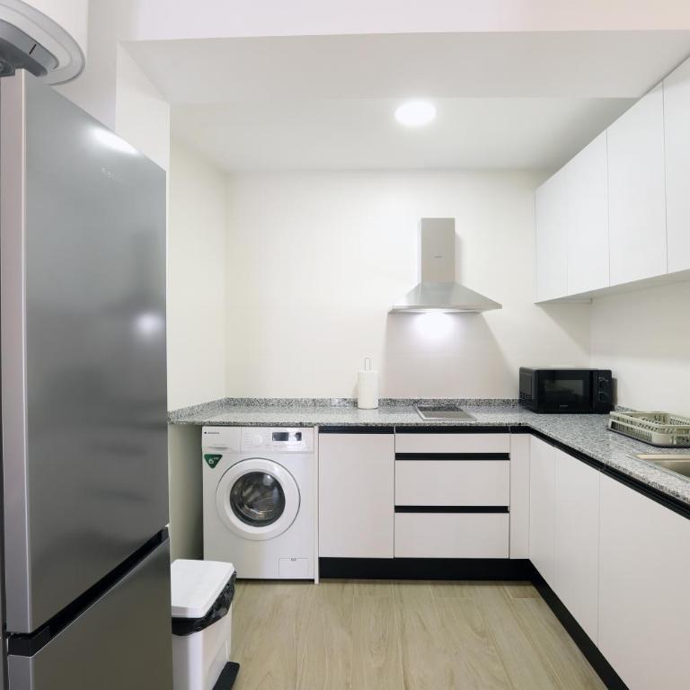 Alameda Apartments Calle Mayor - Two-Bedroom Apartment - 11