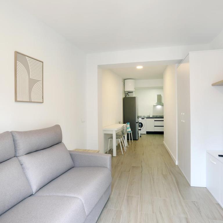 Alameda Apartments Calle Mayor - Two-Bedroom Apartment - 12