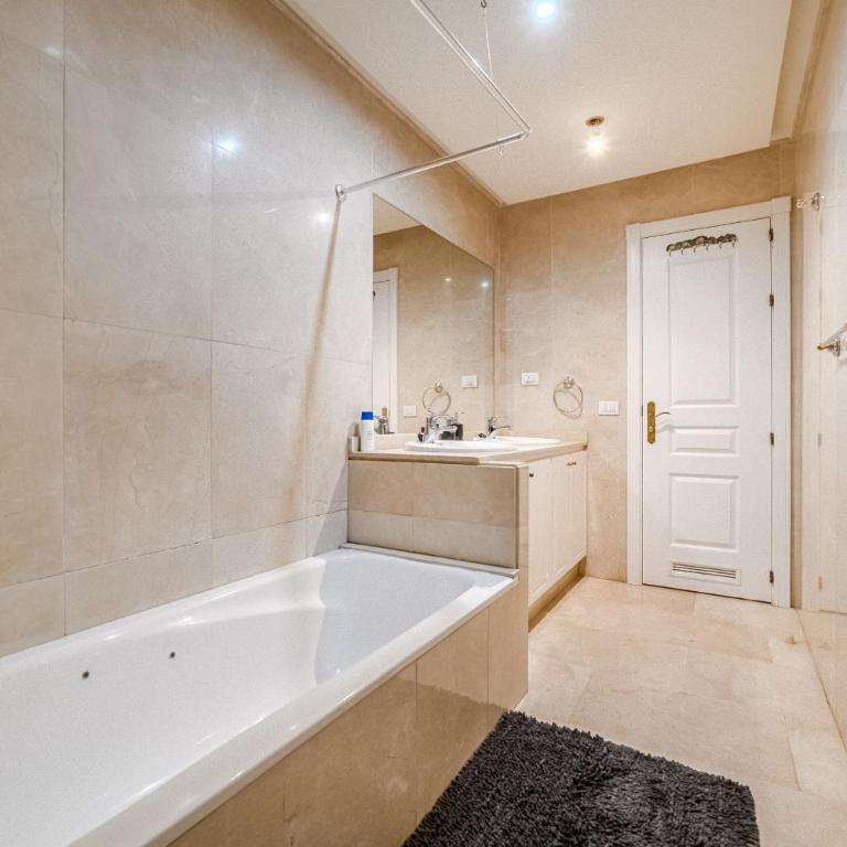 Beautiful apartment in Terrazas del Duque I - Apartamento de 2 dormitorios - 24