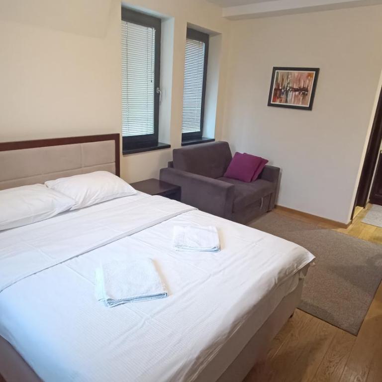 Vila Mecava Centar - One-Bedroom Apartment - 4